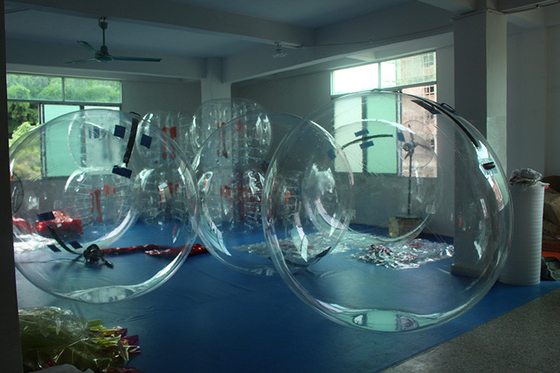 Porcellana Palle di camminata dell'acqua gonfiabile del pallone del professionista 1.8m per i bambini che giocano centro fornitore