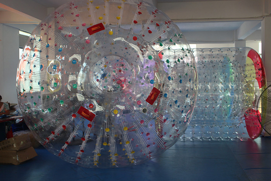 Porcellana Palla di Zorb dell'essere umano del parco di divertimenti/sfera di controllo gonfiabili impermeabili dell'acqua fornitore